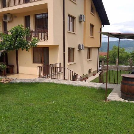 Къща За Гости Демика Sapareva Banya Exterior foto