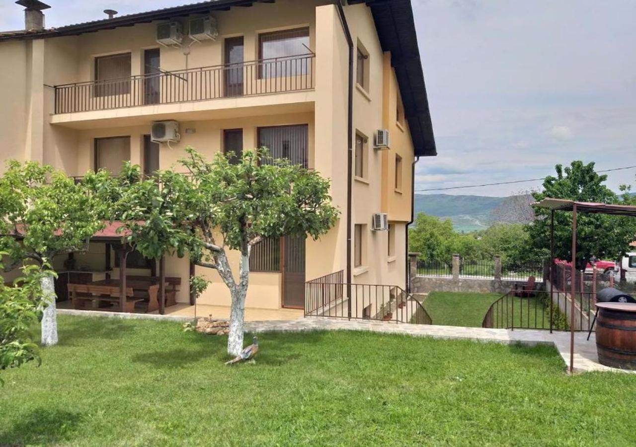 Къща За Гости Демика Sapareva Banya Exterior foto